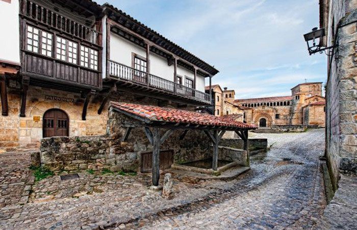 santillana-del-mar-